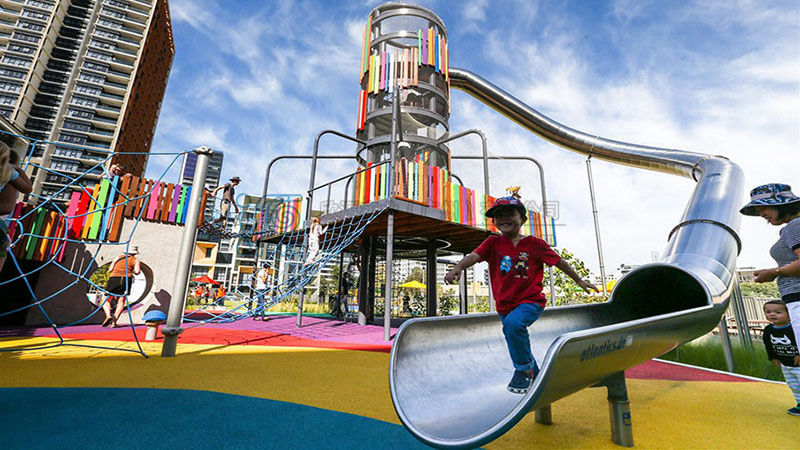 不銹鋼滑梯生產廠家是如何為客戶量身定做的？