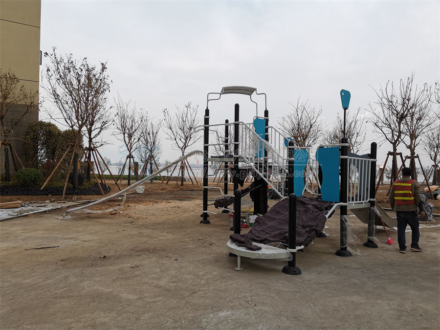 住宅小區(qū)無(wú)動(dòng)力組合滑梯定制