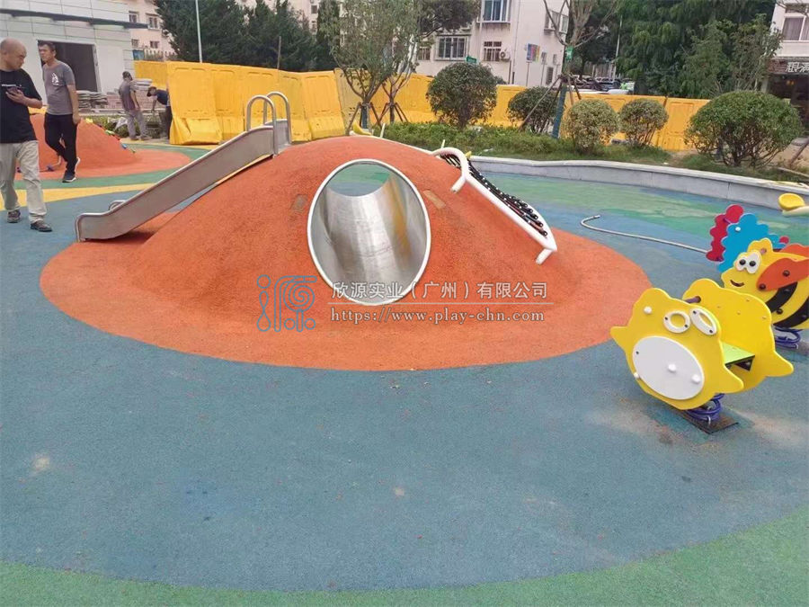 欣源百科：水上樂(lè)園設(shè)施定制的材質(zhì)有哪些選擇？-1310