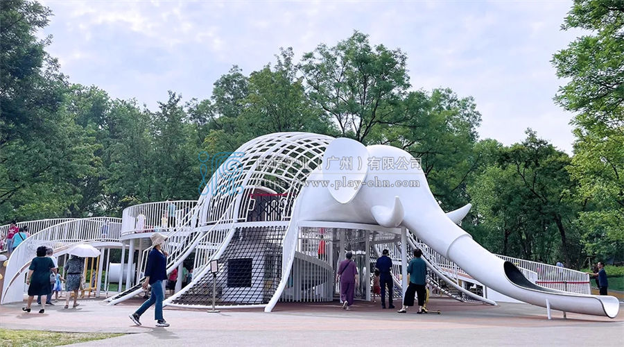 水上游樂(lè)設(shè)備定制如何保證質(zhì)量和性能？-1404