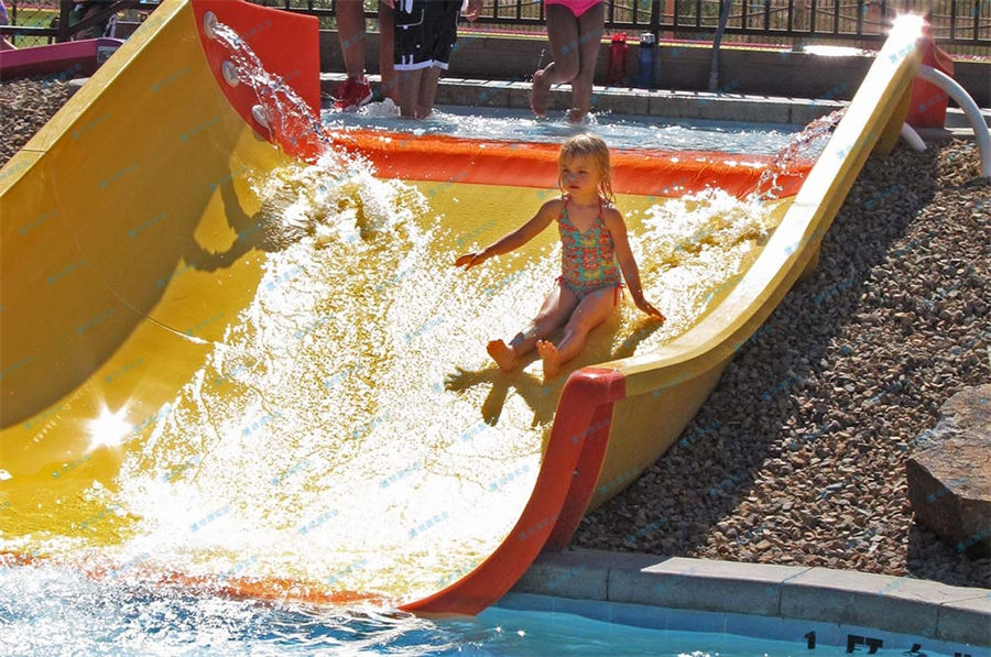 迷你坡形水水滑道