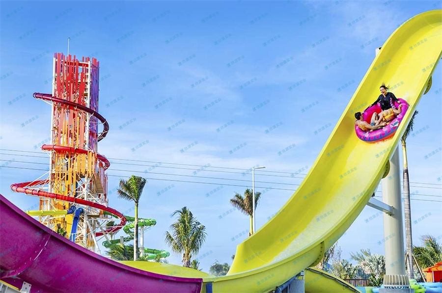 加長(zhǎng)版飛天回旋水滑梯