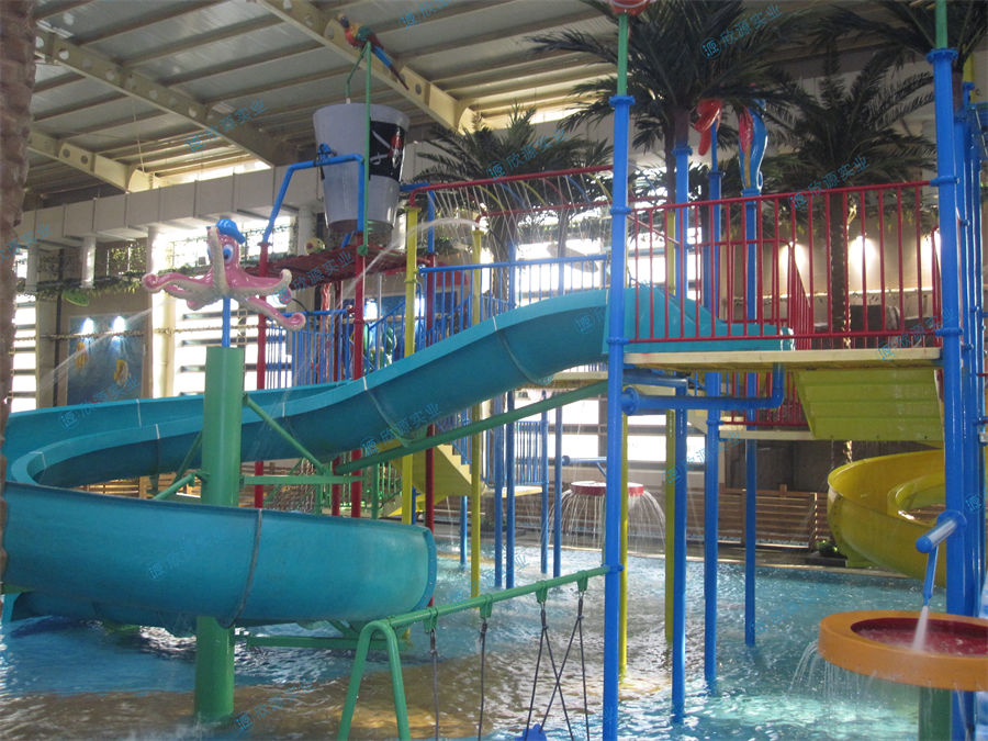 室內水上樂園中型水寨制作案例