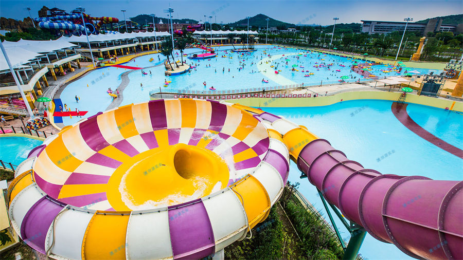 水上滑梯設(shè)備的維護(hù)方法和使用說明以及注意細(xì)-7862