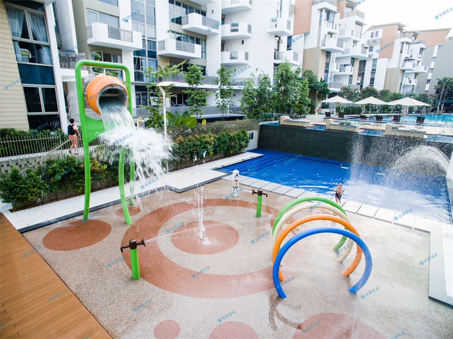 移動(dòng)水上樂(lè)園火熱的水上項(xiàng)目-7956