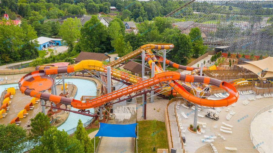 在沙漠上建造的水上樂園向公眾開放湘沙灣水上樂園-7942