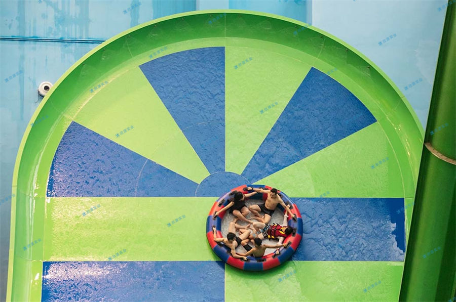 如何安全使用管理水滑梯-7396