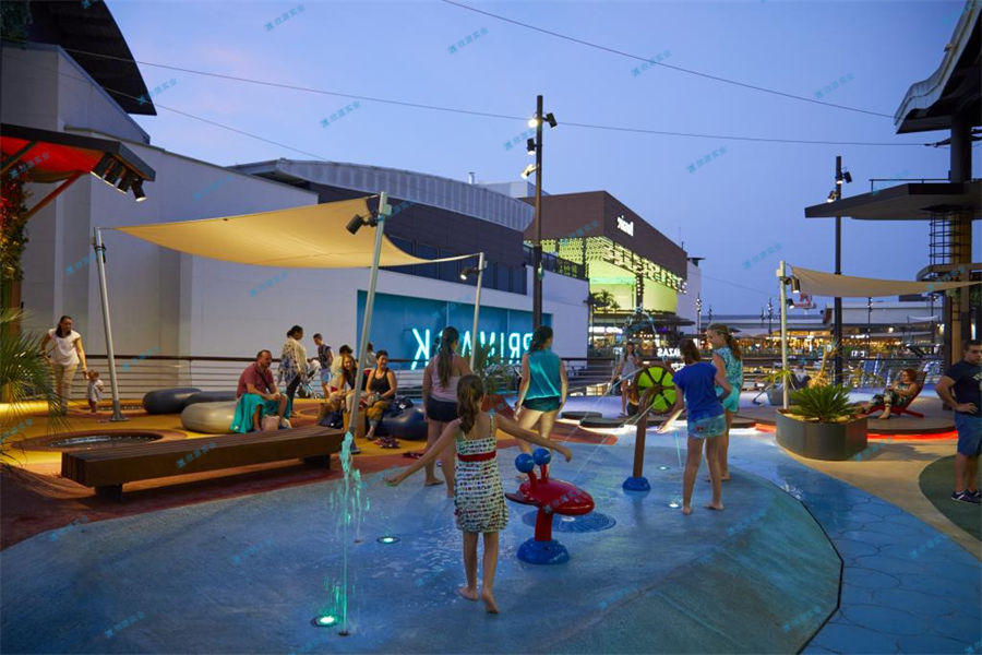 兒童游樂設(shè)施要時刻保證衛(wèi)生環(huán)境-7397