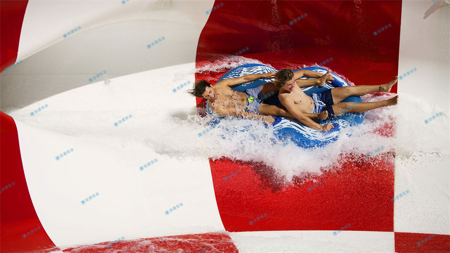 水上游樂場設備的打造,有三大要點-7294