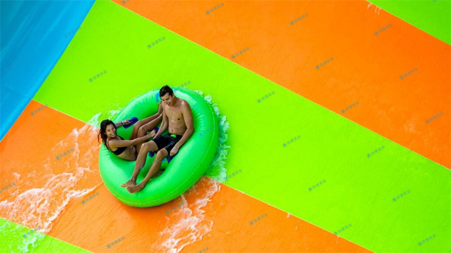 水上樂園設(shè)備的擺放技巧-7272