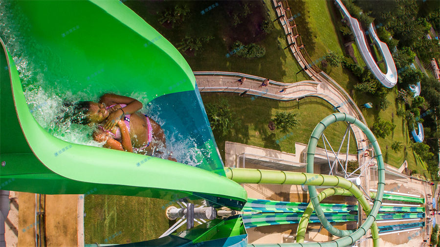 兒童水上滑梯方便使用，功能性強-7755