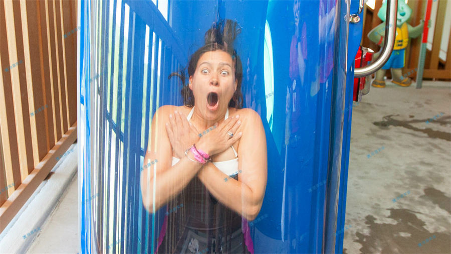 一起來移動水上樂園暢游吧！