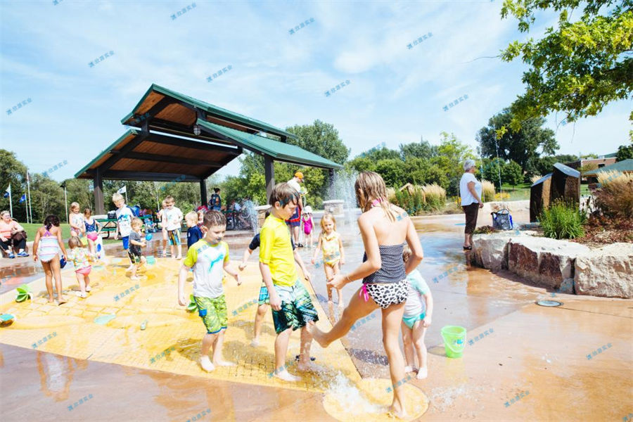 兒童水上樂園設備設計的要注意的事項-7679