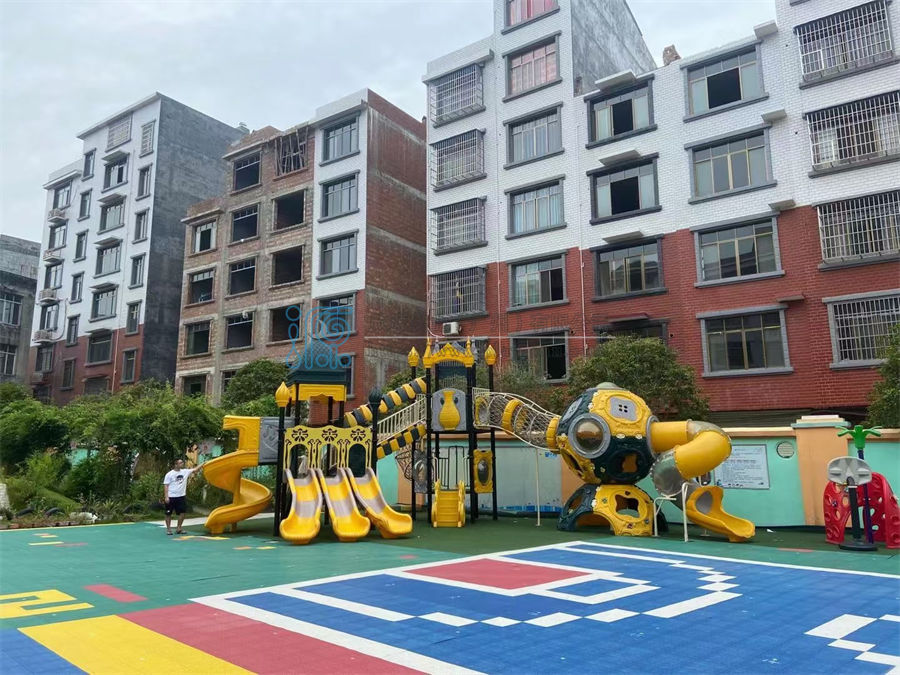 {cms_img_title} {cms_img_title}